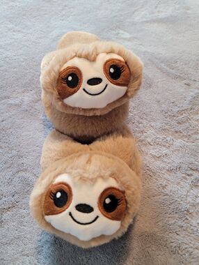 Unbranded Sloth Head Slippers Size S (5/6) Brown EUC Cute Big Eyes Fun Cushioned